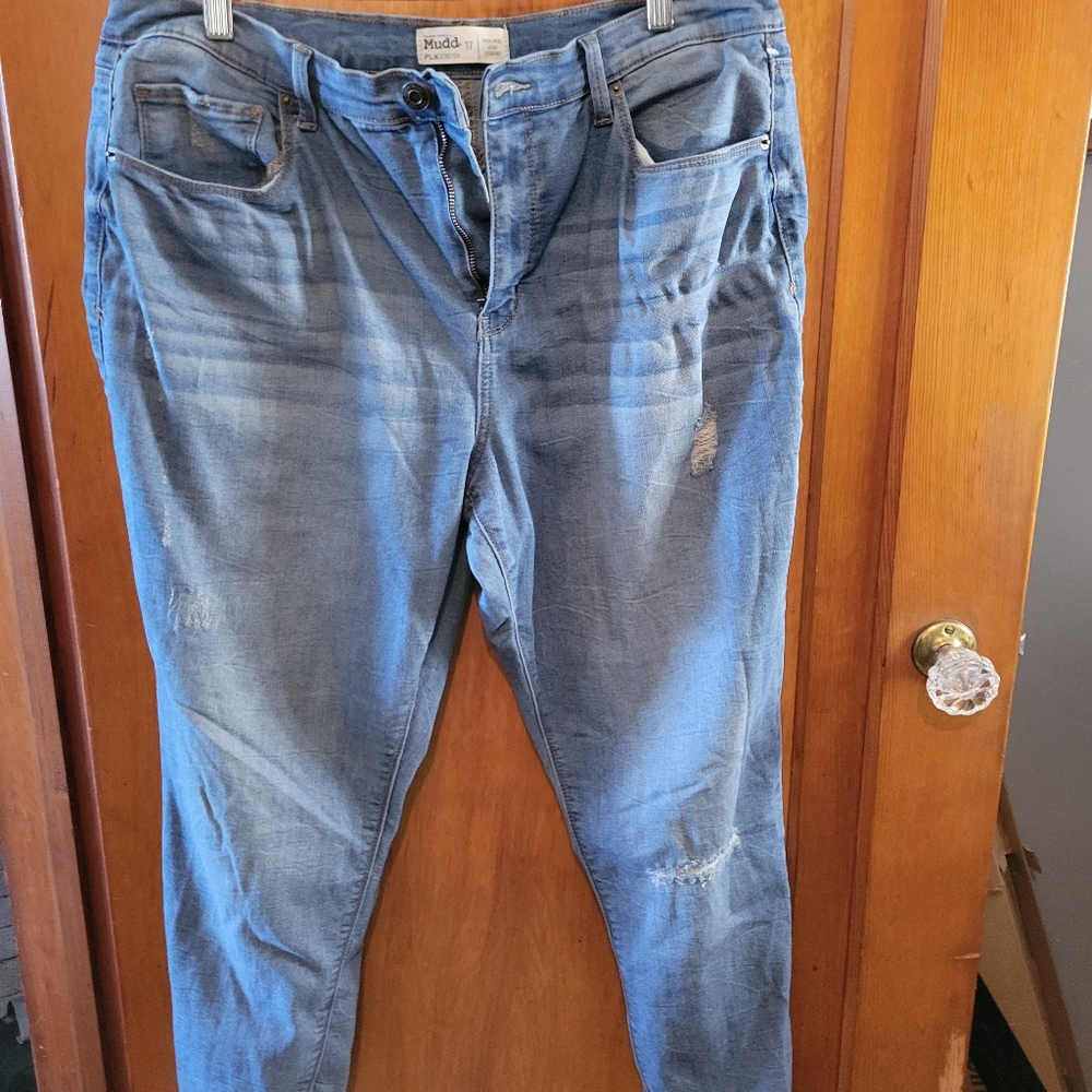 Mudd distressed jeans 17